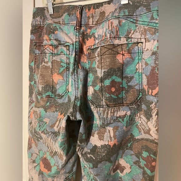 Anthropologie Pilcro Utility Eclectic Camo Trousers Size 27 - Picture 6 of 9